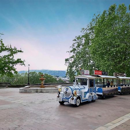 Quartier Du Chateau, Superbe Appartement Avec Parking Pau Kültér fotó