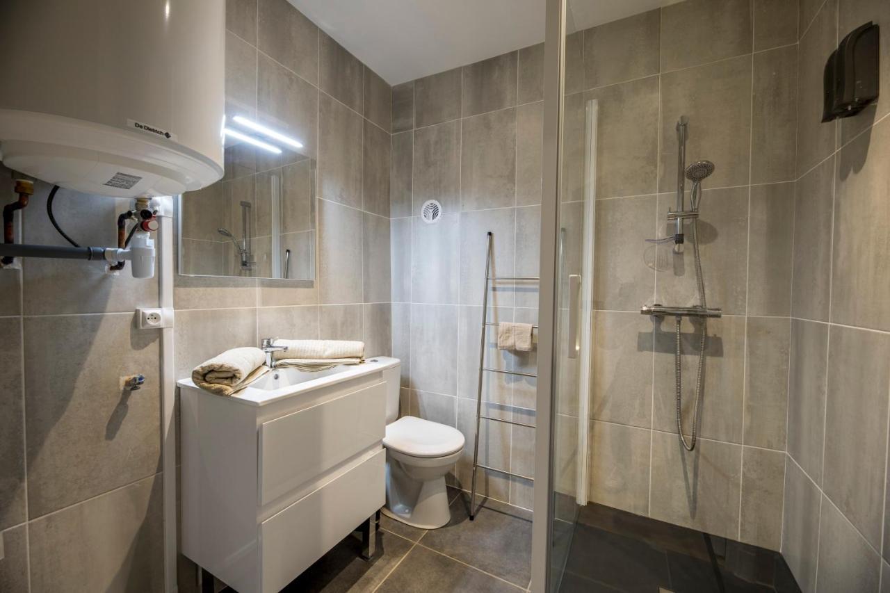 Quartier Du Chateau, Superbe Appartement Avec Parking Pau Kültér fotó