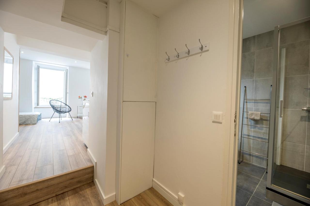 Quartier Du Chateau, Superbe Appartement Avec Parking Pau Kültér fotó