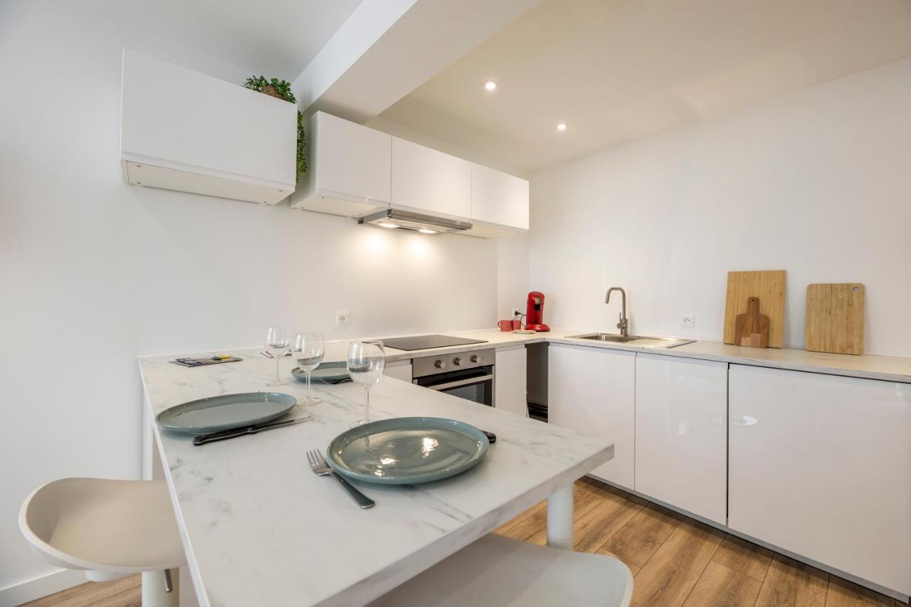 Quartier Du Chateau, Superbe Appartement Avec Parking Pau Kültér fotó